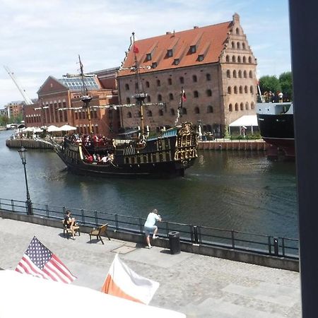 Motlawa Bulvar Residence Z Widokiem Na Rzeke Motlawa By Downtown Apartments Gdansk Ngoại thất bức ảnh