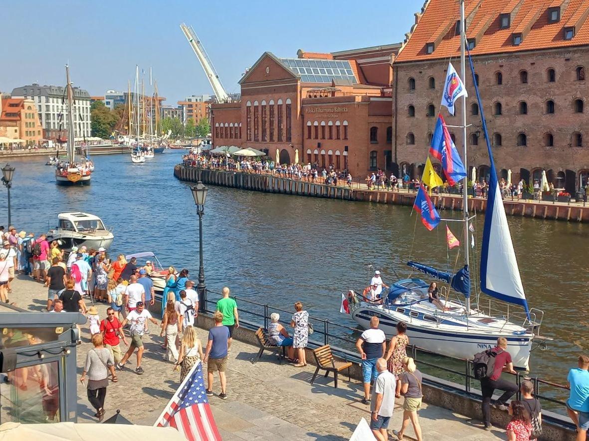 Motlawa Bulvar Residence Z Widokiem Na Rzeke Motlawa By Downtown Apartments Gdansk Ngoại thất bức ảnh