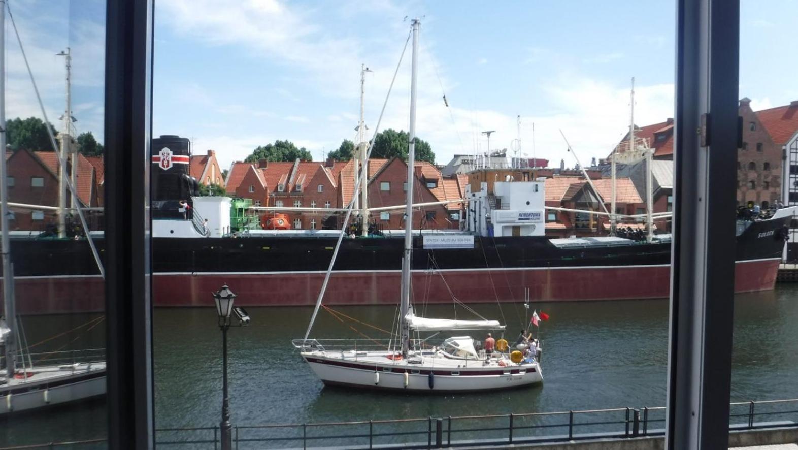 Motlawa Bulvar Residence Z Widokiem Na Rzeke Motlawa By Downtown Apartments Gdansk Ngoại thất bức ảnh